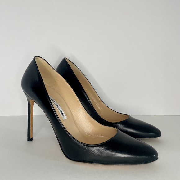Manolo Blahnik Black Leather Pump Size 41 IT Size 11 US - Picture 1 of 7
